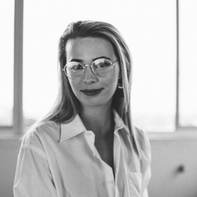 Lindie, founder of Sellsifier
